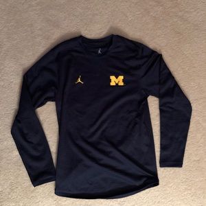 U of M crewneck